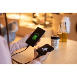 Power bank 5000 mAh RPET | Suzanne z nadrukiem Twojego logo, materiał: rpet, kolor: czarny