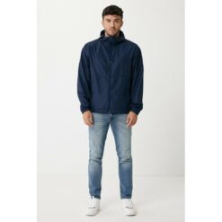 Lekka kurtka Iqoniq Logan, poliester z recyklingu z nadrukiem Twojego logo, materiał: poliester, kolor: niebieski