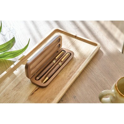 Zestaw piśmienniczy, długopis i pióro kulkowe z nadrukiem Twojego logo, materiał: metal, drewno, mosiądz, kolor: brązowy Zestaw piśmienniczy, długopis i pióro kulkowe z nadrukiem Twojego logo, materiał: metal, drewno, mosiądz, kolor: brązowy